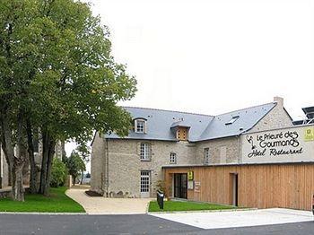 Logis Hotel Le Prieure Des Gourmands Châteaubriant Exterior foto